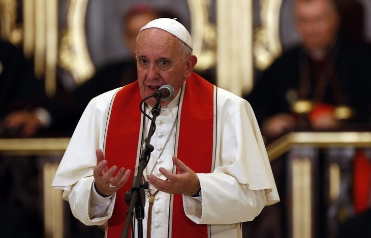 Папа римский Франциск прибывает в США с первым визитом - ảnh 1